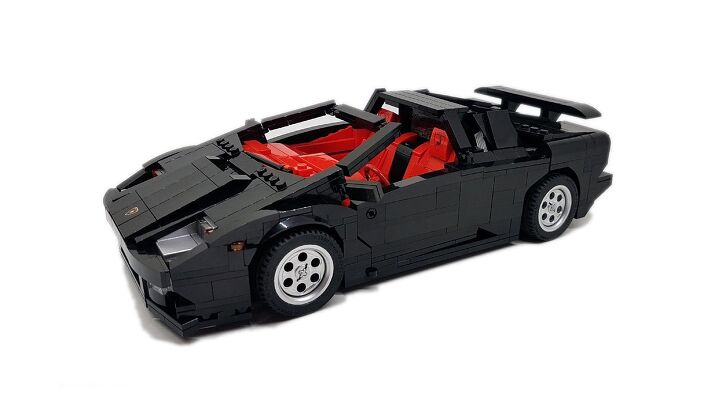 Help Make This LEGO Lamborghini Diablo a Reality