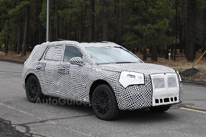 Lincoln Corsair Crossover Spied in Hybrid Guise