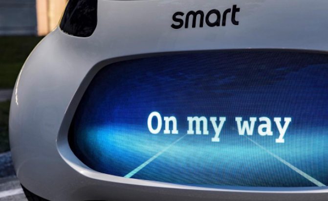 Smart Teases New Self Driving, Fully Electric Concept