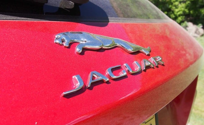 Straight Six to Replace V8s in Future Jaguar Land Rover Models