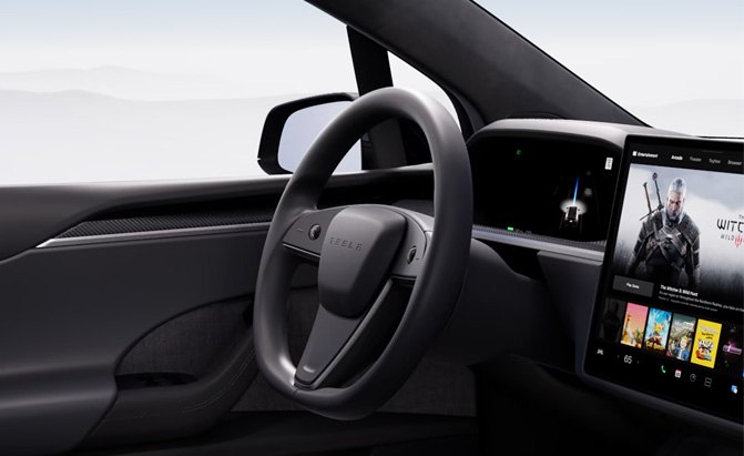 Tesla Now Offers Round Steering Wheel For Model S And X